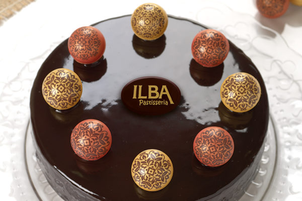 Las bolas son uno de nuestros mejores productos, ideales para decorar y dar volumen a todo tipo de pasteles, son especialmente recomendadas para las festividades como la Navidad.